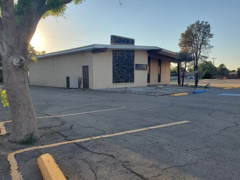 More Photos Of 1010 S Sunset Ave, Roswell Medical For Sale