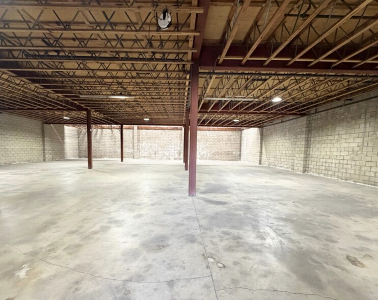 More Photos Of 9517 Gidley St, Temple City Manufacturing For Lease