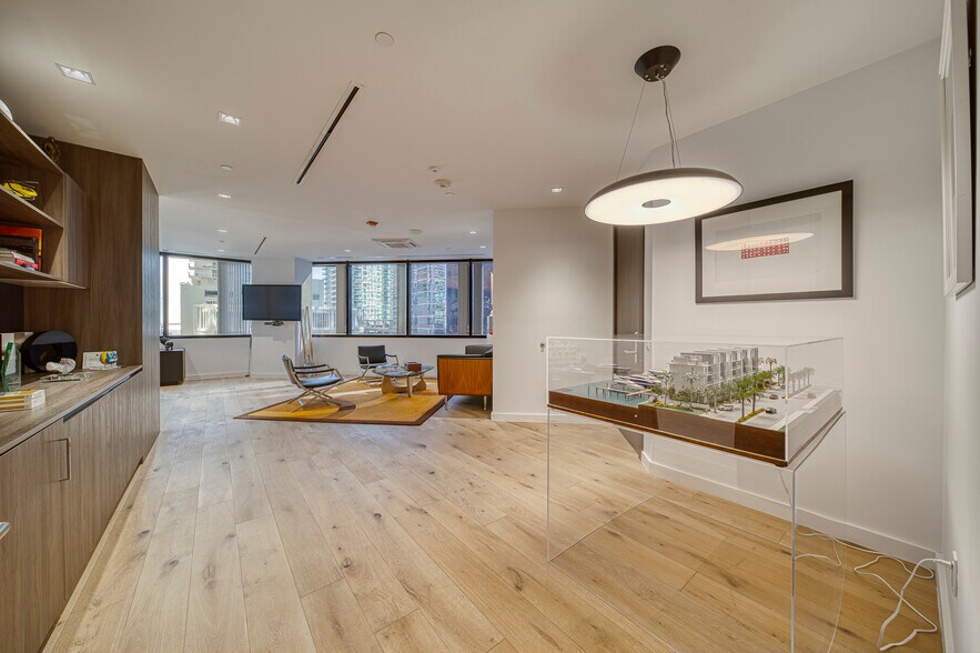 More Photos Of 1200 Brickell Ave, Miami Office For Lease