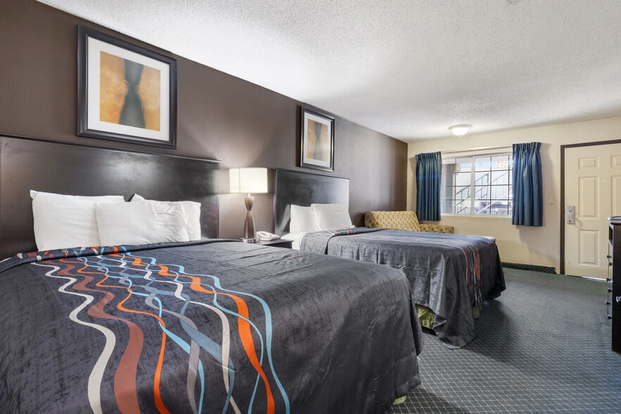 More Photos Of 1243 E Main St, Barstow Hotel For Sale