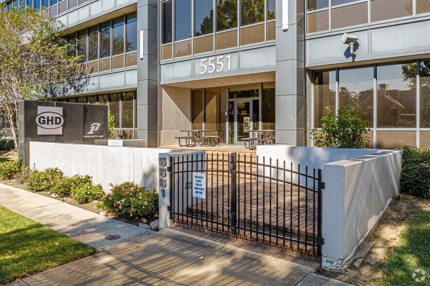 More Photos Of 5551 Corporate Blvd, Baton Rouge Office For Sale
