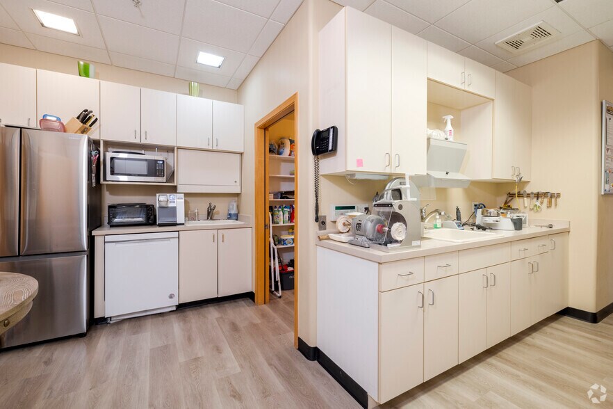 More Photos Of 120 Northview Rd, Sedona Skilled Nursing Facility For Lease