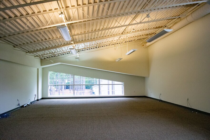 More Photos Of 951 Heather Park Dr, Garner Office For Lease