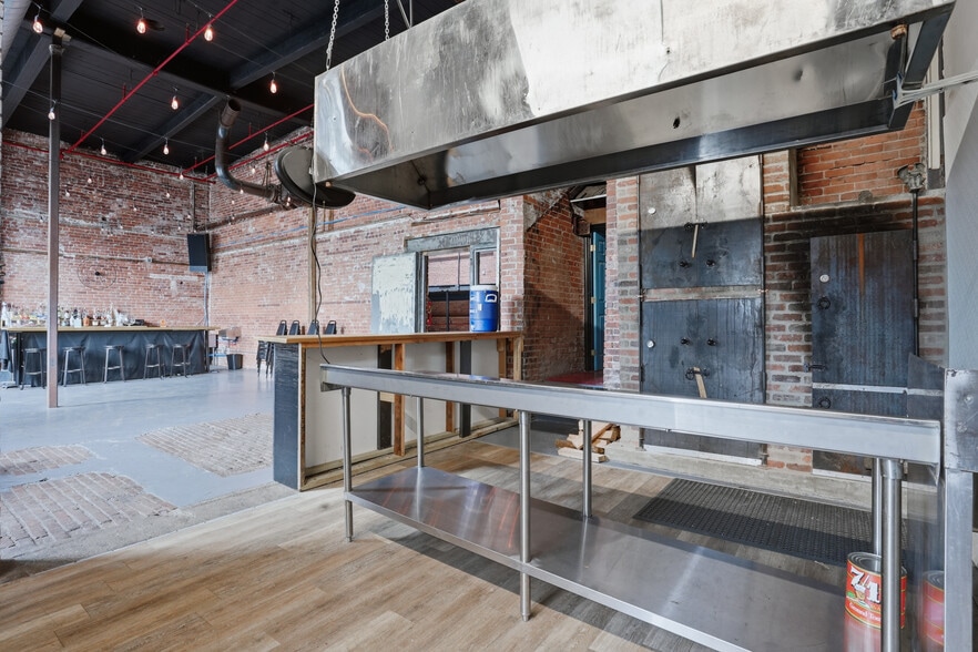 More Photos Of 120 Webster St, Pawtucket Manufacturing For Sale