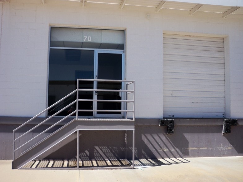 More Photos Of 3930 W 29th St S, Wichita Warehouse For Lease
