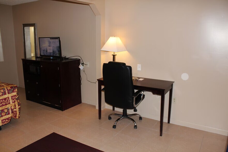 More Photos Of 2605 S Range Ave, Denham Springs Hotel For Sale