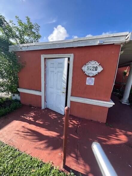 More Photos Of 5720 Hallandale Beach Blvd, West Park Freestanding For Sale