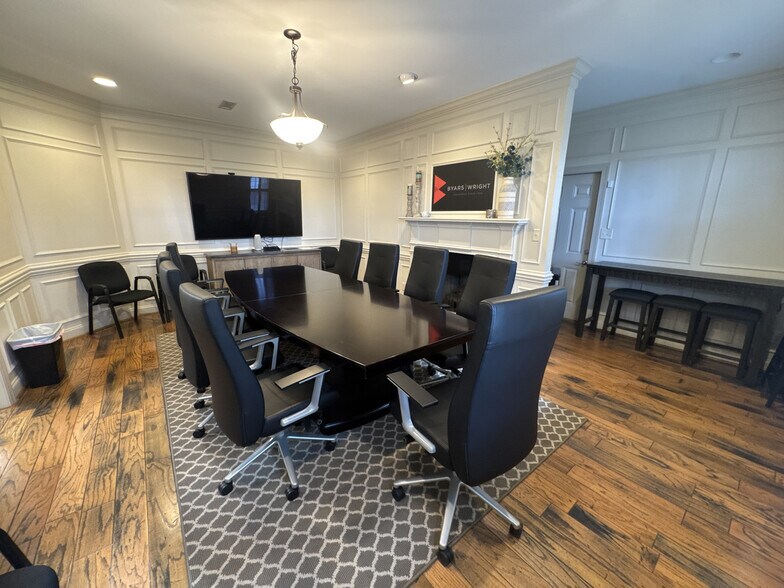 More Photos Of 999 Rocket Way, Gardendale Office For Sale