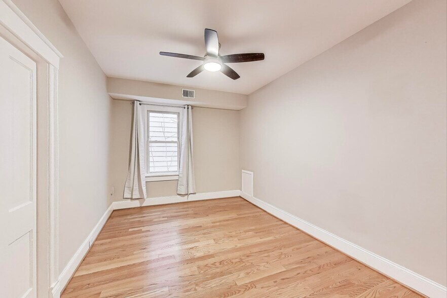 More Photos Of 212 Elm St NW, Washington Apartments For Sale