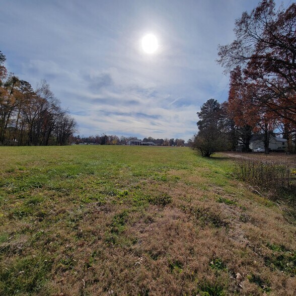 More Photos Of 8203 E Brainerd Rd, Chattanooga Land For Sale