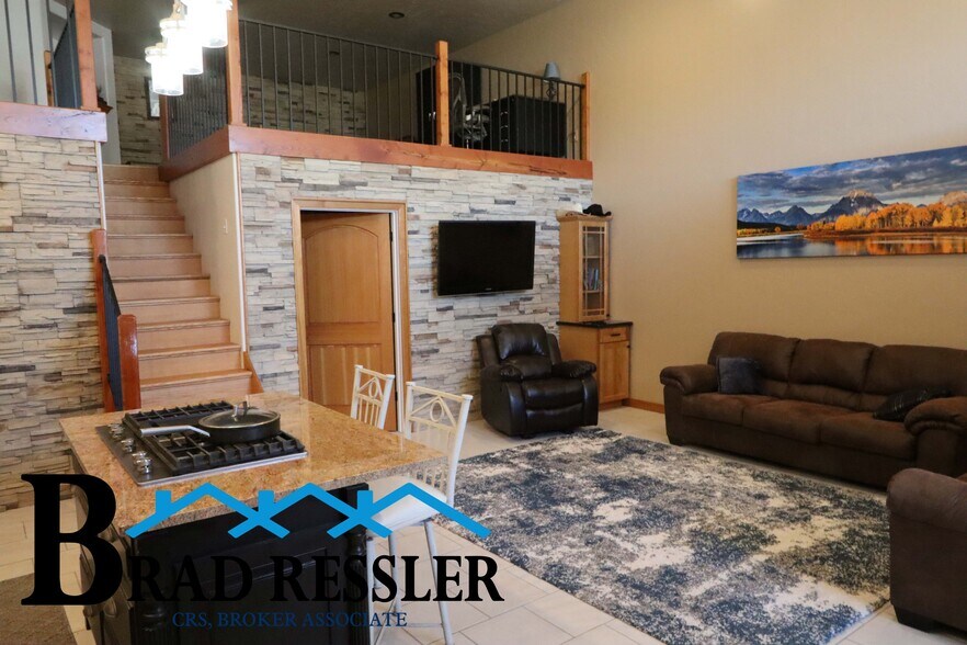 More Photos Of 803 W Birch St, Glenrock Storefront Retail Residential For Sale