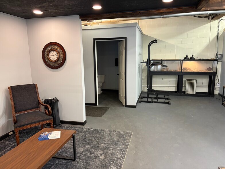 More Photos Of 78 W Main St, Reinholds Warehouse For Lease