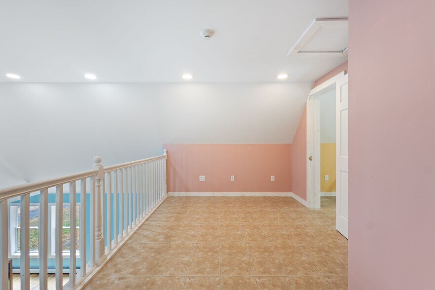 More Photos Of 204 Gray Rd, Cumberland General Retail For Sale