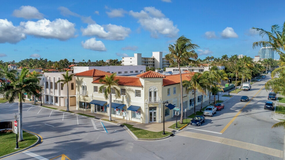 More Photos Of 214 Brazilian Ave, Palm Beach Office For Lease