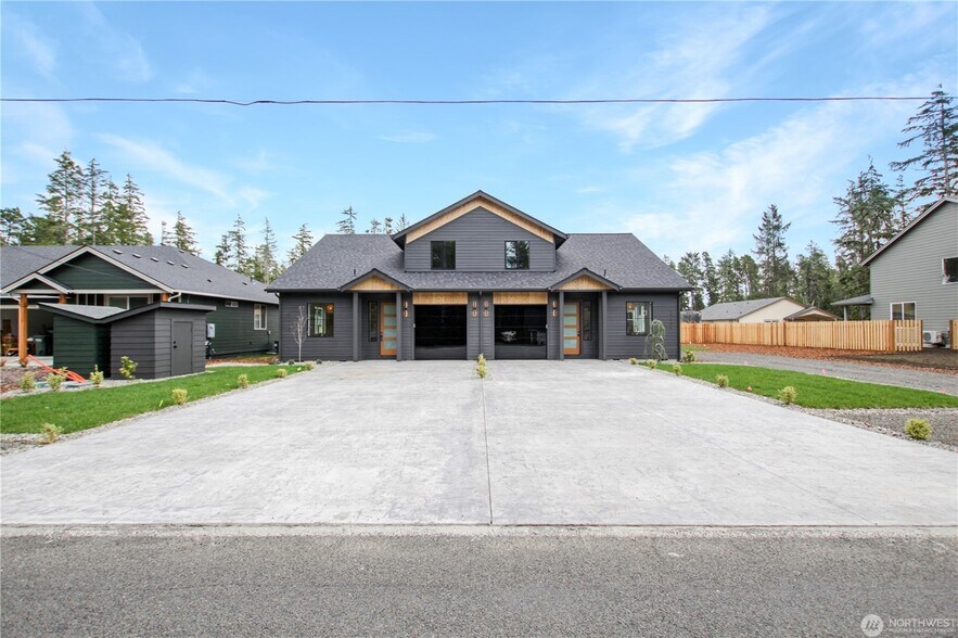 More Photos Of 27906 U St., Ocean Park Apartments For Sale