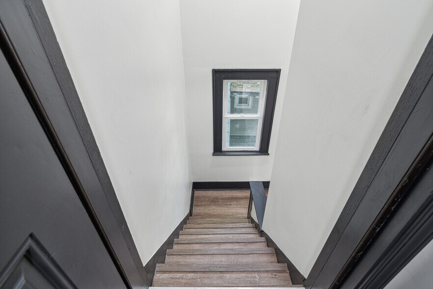 More Photos Of 508-510 E Markison Ave, Columbus Apartments For Sale