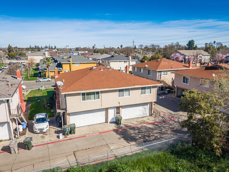More Photos Of 10 Nedra Ct, Sacramento Apartments For Sale