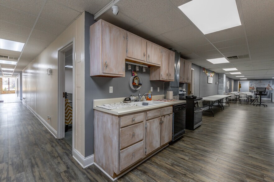 More Photos Of 4501 Oak Hill Rd, Chattanooga Religious Facility For Sale