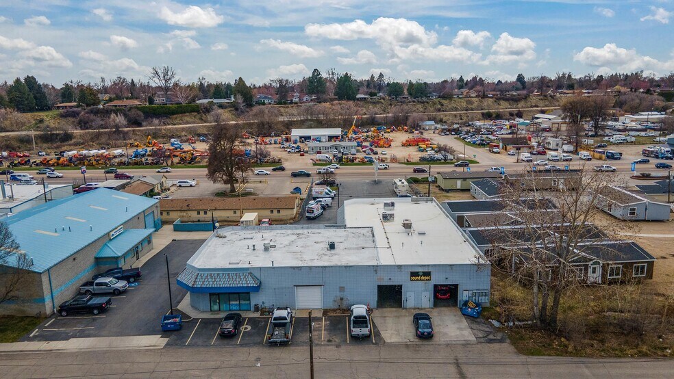 More Photos Of 4684-4688 W Chinden Blvd, Boise Freestanding For Lease