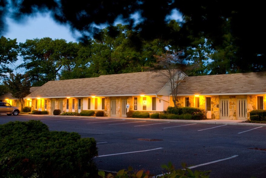 More Photos Of 5225 Nesconset Hwy, Port Jefferson Station Unknown For Lease