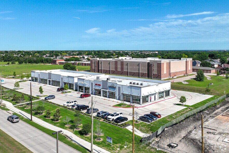 More Photos Of 3700-3750 McKinney Ranch Pky, McKinney Storefront For Lease