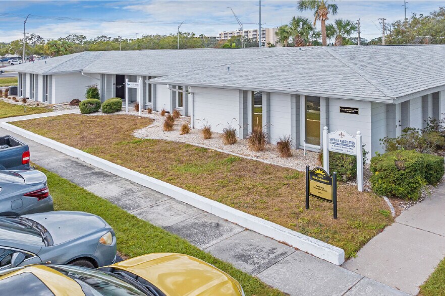 More Photos Of 1601 Rickenbacker Dr, Sun City Center Medical For Lease