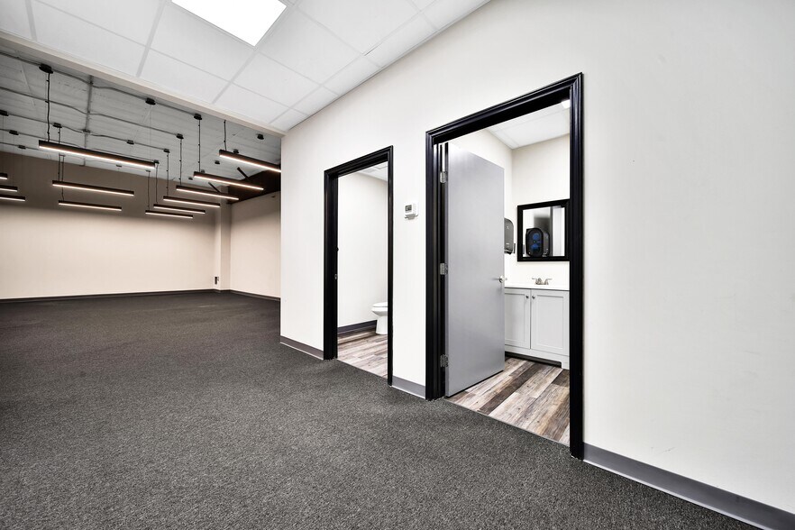 More Photos Of 5939 Albert Dr, Humble Light Distribution For Sale