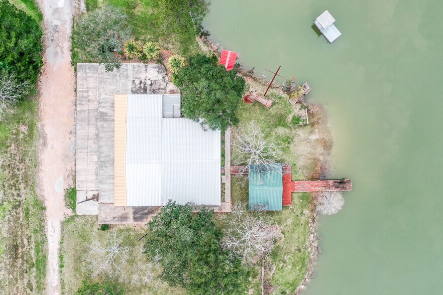 More Photos Of 850 County Road 149, Alvin Land For Sale