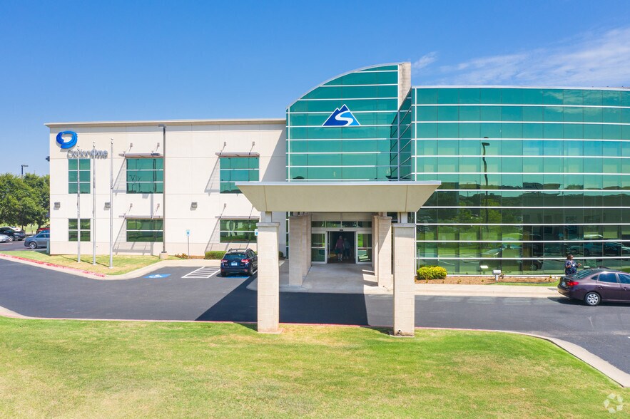 More Photos Of 14000 N Portland Ave, Oklahoma City Medical For Lease
