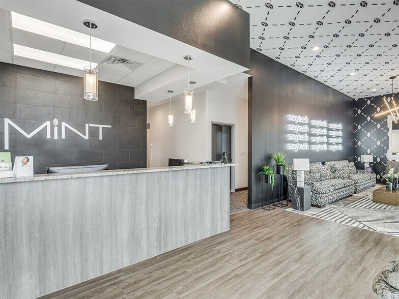 More Photos Of 1060 Essington Rd, Joliet Medical For Sale