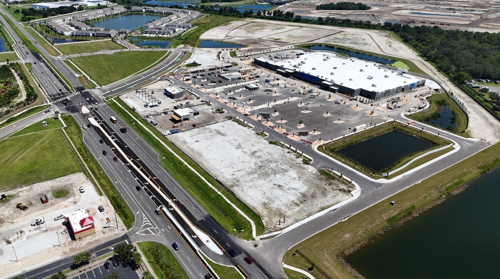 More Photos Of 2527 Harbor Village Lane, Apollo Beach General Retail For Lease