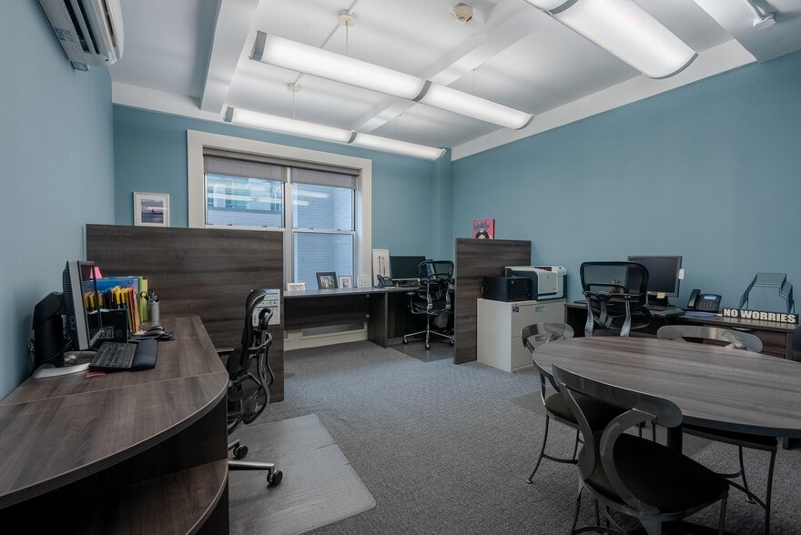 More Photos Of 104-110 E 40th St, New York Medical For Sale