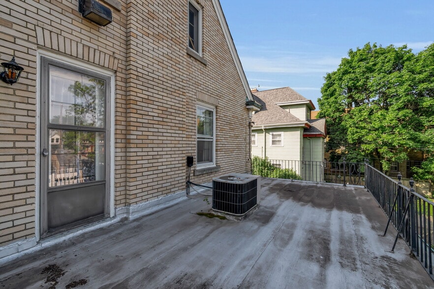 More Photos Of 2740 Main St, Buffalo Office Residential For Sale