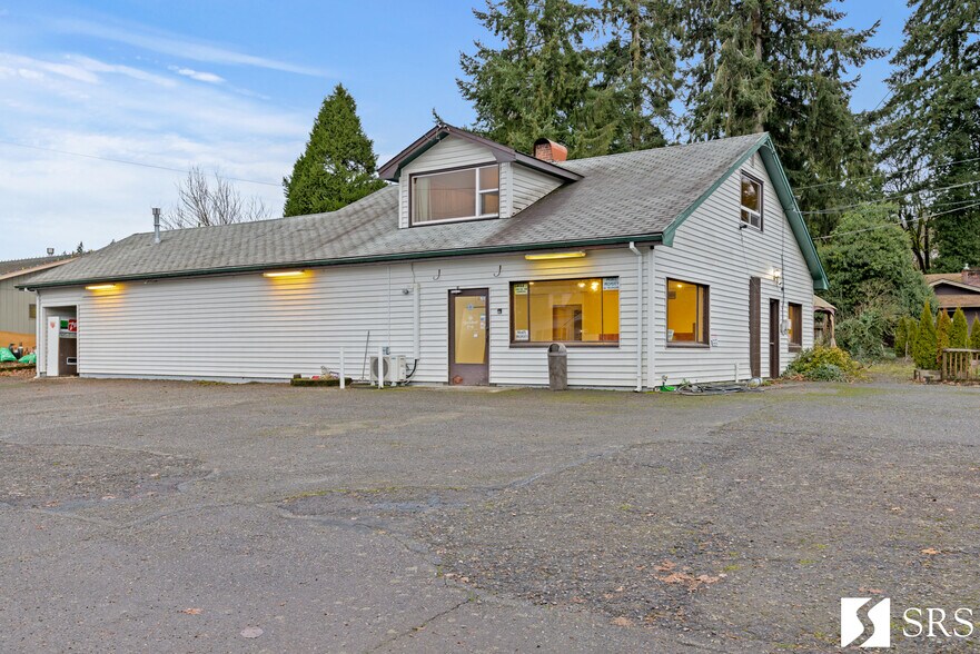 Primary Photo Of 205 I St, Columbia City General Retail For Sale