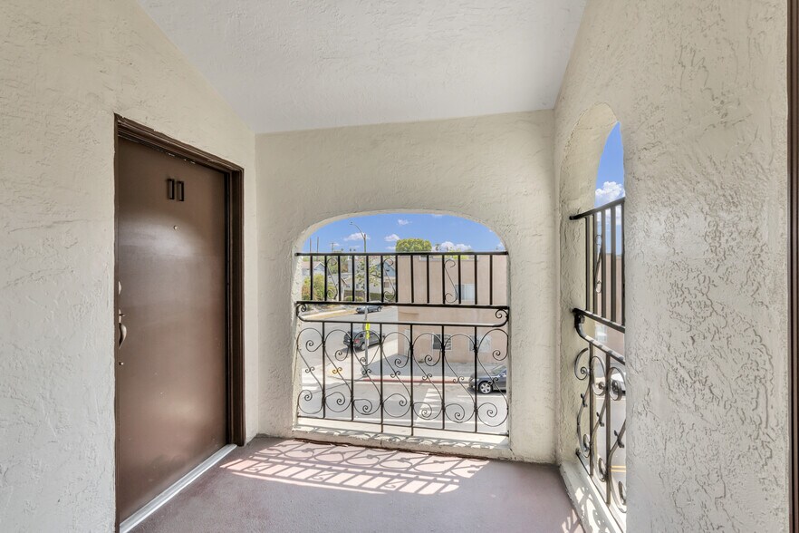 More Photos Of 1211 Magnolia Ave, Long Beach Apartments For Sale