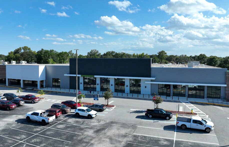 More Photos Of 3030 E Semoran Blvd, Apopka Supermarket For Lease