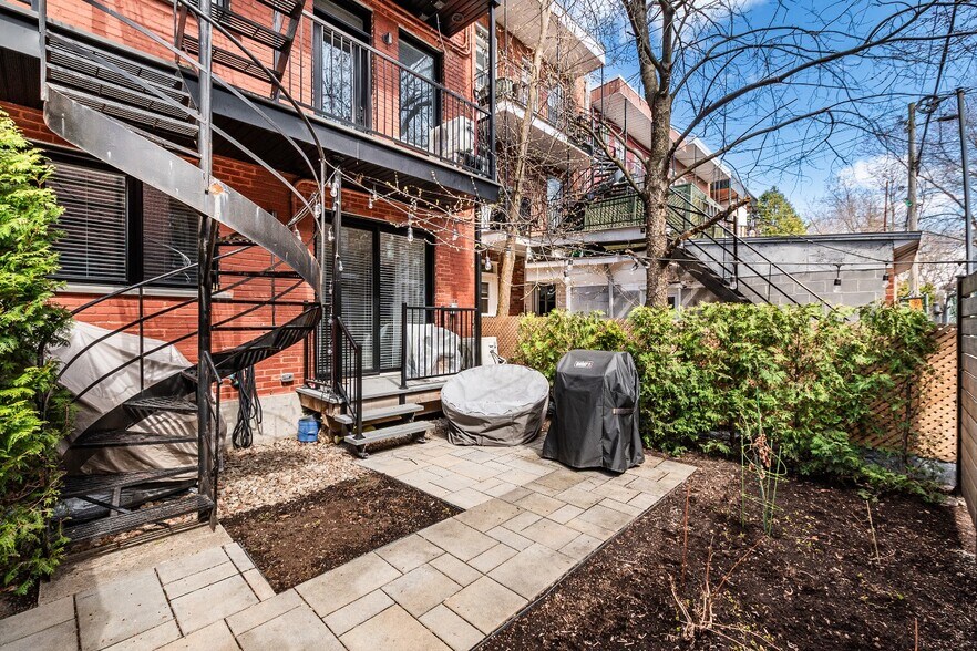 More Photos Of 5558-5566 Av 10E, Montréal Apartments For Sale