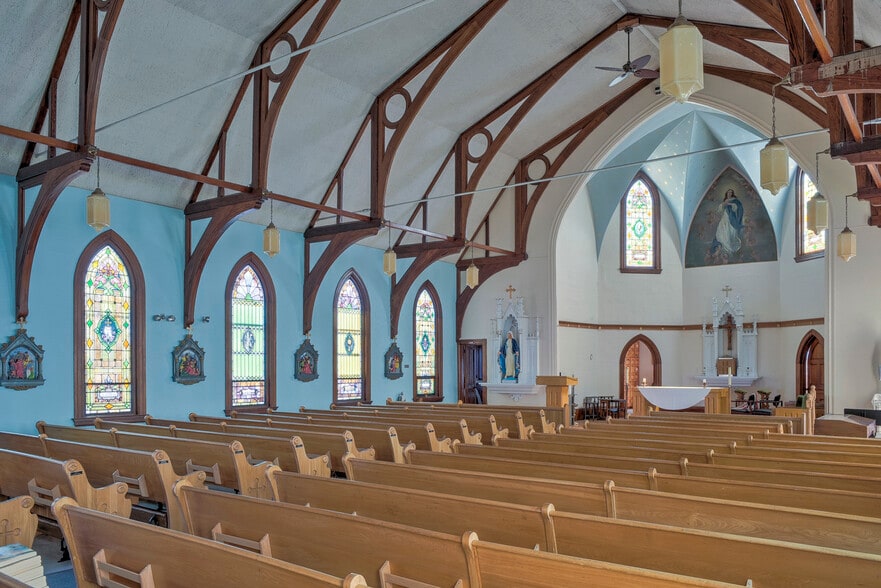More Photos Of 33 School St, Troy Religious Facility For Sale