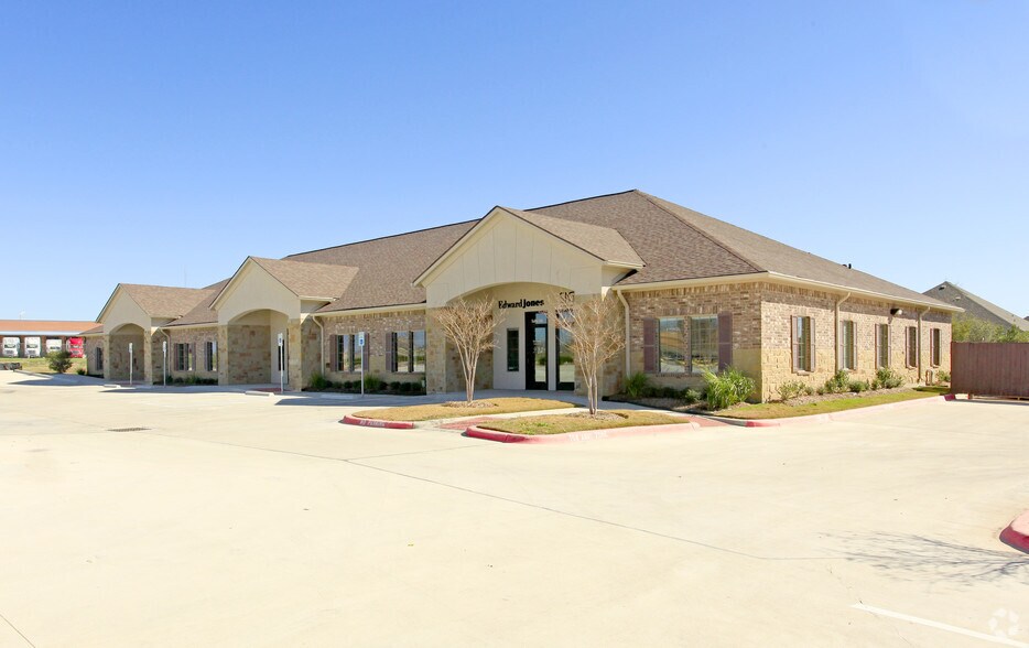 More Photos Of 2751 Nash Dr, Bryan Office For Lease