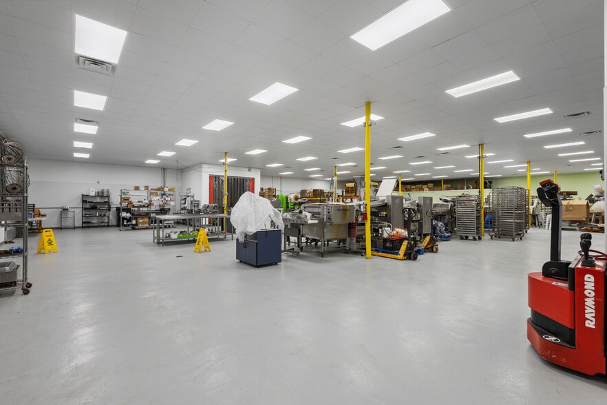 Primary Photo Of 875 Creel St, Melbourne Warehouse For Lease