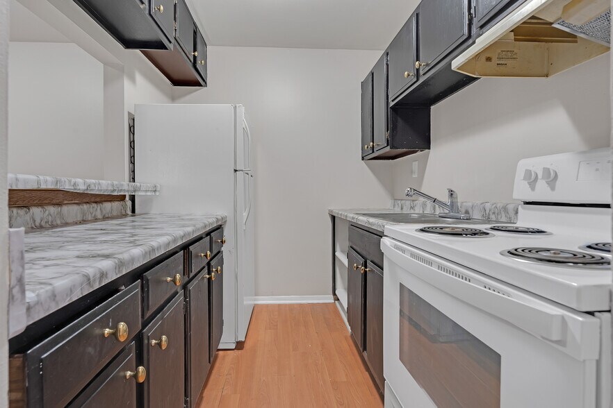 More Photos Of 604-620 E Grant Hwy, Marengo Apartments For Sale