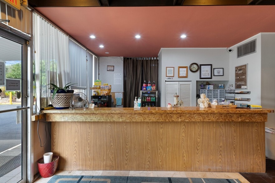 More Photos Of 5565 E Silver Springs Blvd, Silver Springs Hotel For Sale