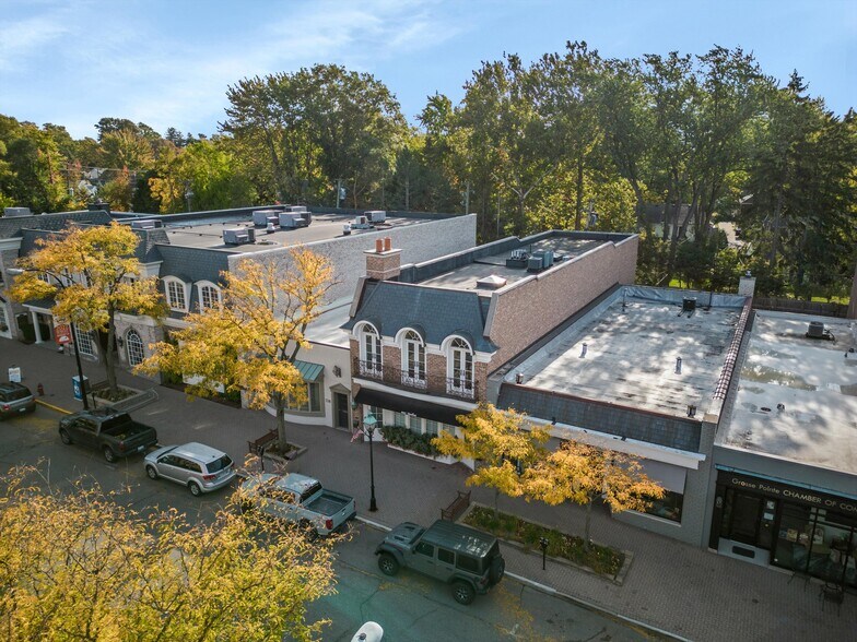 More Photos Of 112 Kercheval Ave, Grosse Pointe Office Residential For Lease