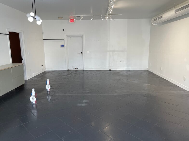 More Photos Of 936 Savannah Hwy, Charleston Freestanding For Lease