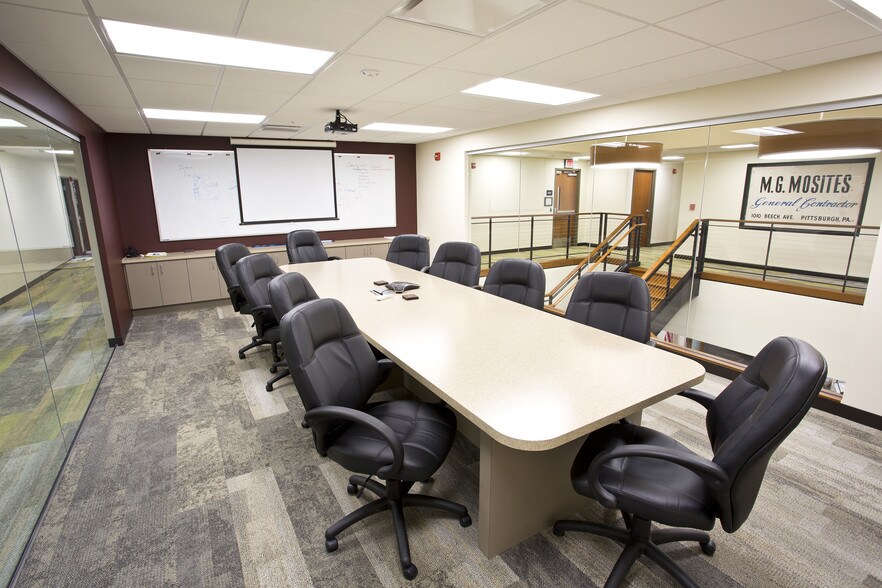More Photos Of 400 Mosites Way, Pittsburgh Office For Lease