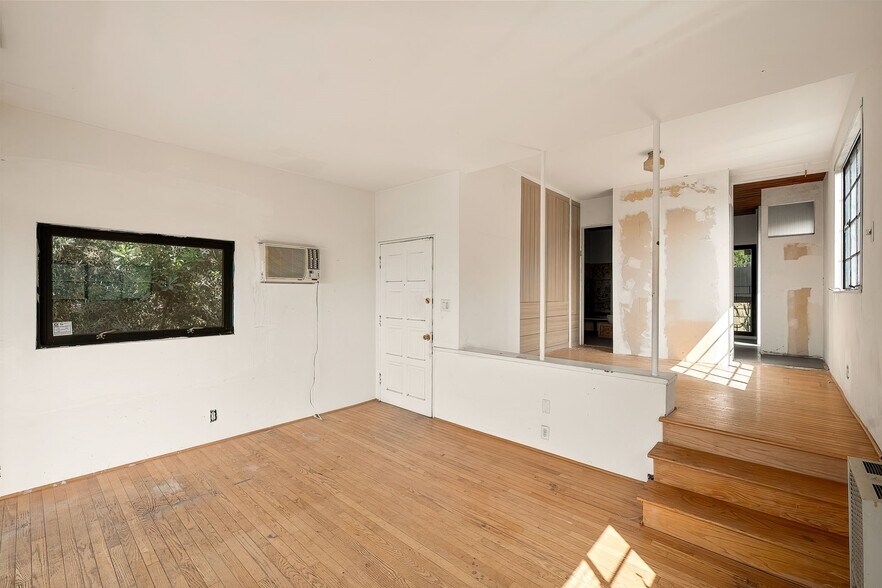 More Photos Of 6871 Los Altos Pl, Los Angeles Multifamily For Sale