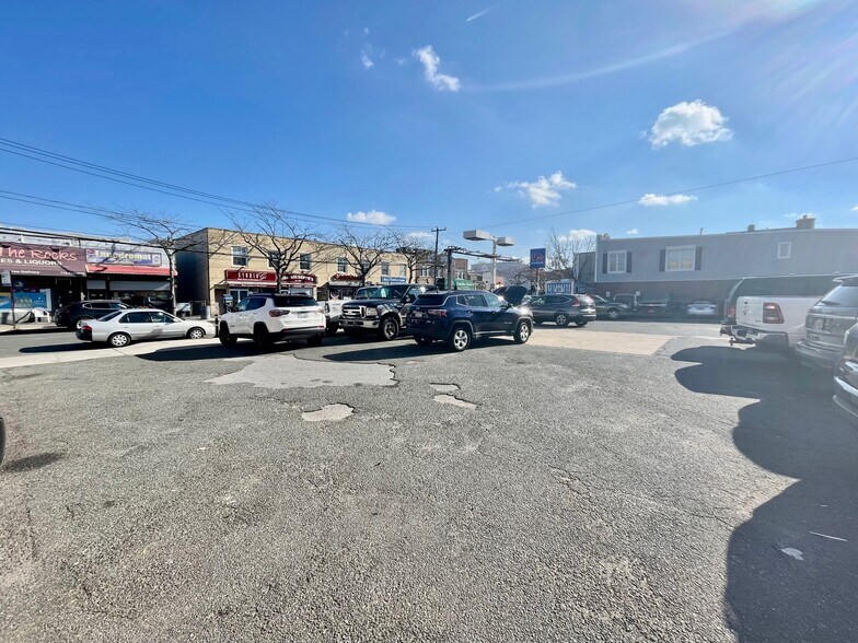 More Photos Of 441 Beach 129th St, Rockaway Park Service Station For Sale