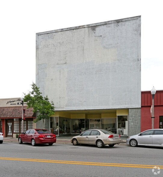 More Photos Of 436 Harrison Ave, Panama City Storefront For Sale