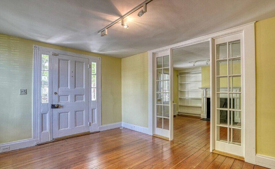 More Photos Of 133 N Washington St, Easton Office Residential For Sale