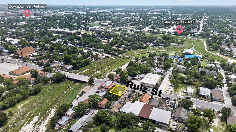More Photos Of 905 Ruiz St, San Antonio Storefront For Lease